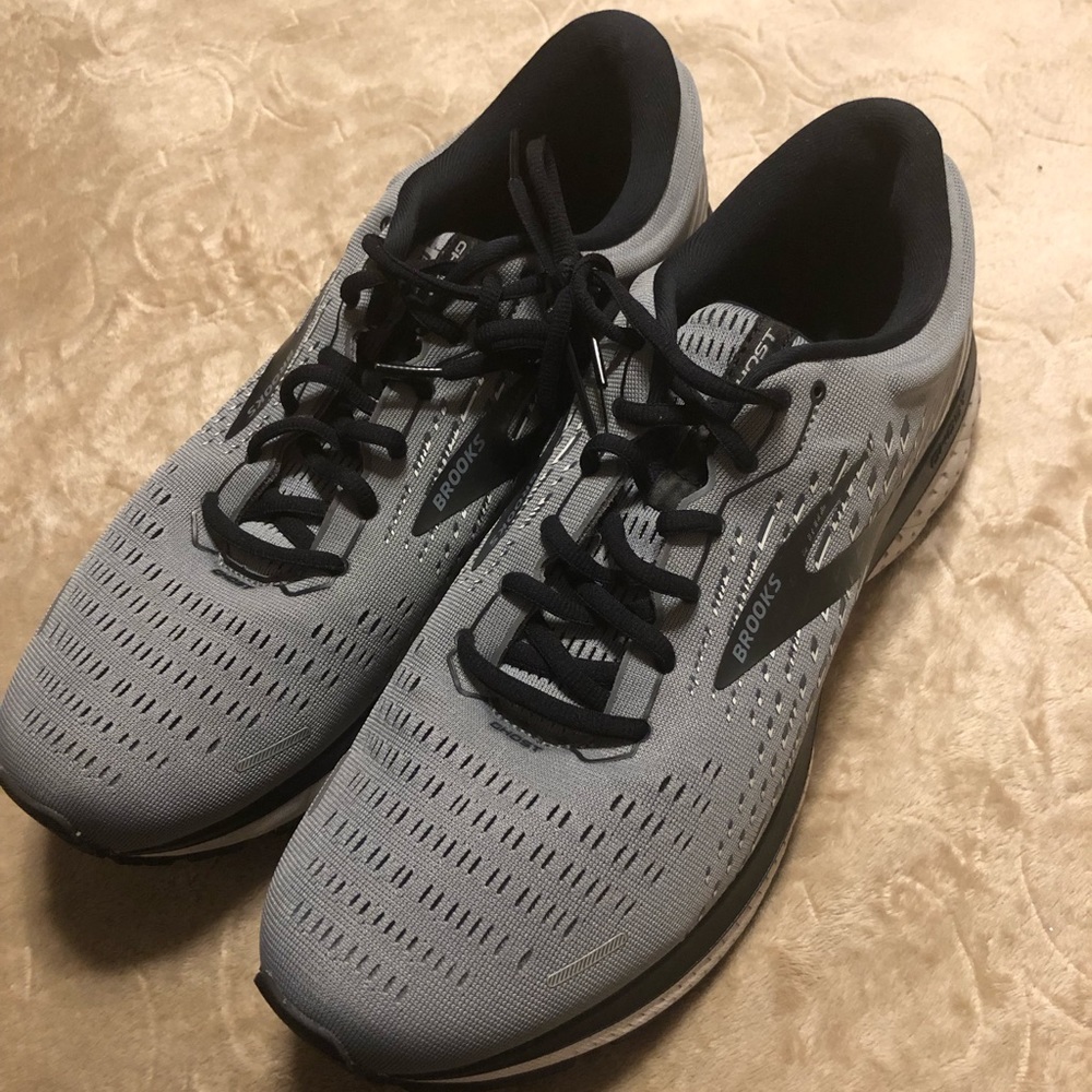 NEW Brooks Ghost 13 men’s running shoes
